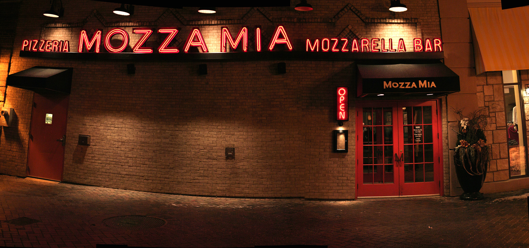 Mozza Mia Panorama